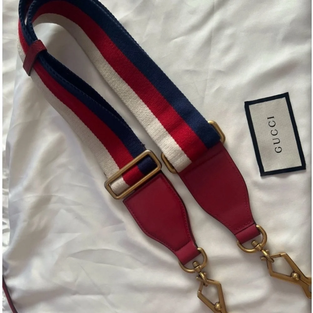 Gucci Red Quilted GG Shoulder Bag with Gold Hardware - Picture 12 of 15